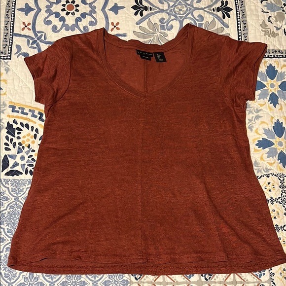 Tahari Burnt Orange V-Neck Tee - Picture 1 of 2